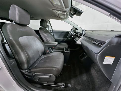 Used 2024 Hyundai Ioniq 5 SEL AWD/4WD image 31