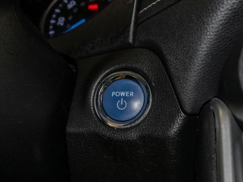 Used 2021 Toyota RAV4 XLE w/ Convenience Package AWD/4WD image 18