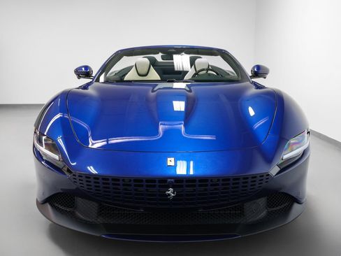 Certified 2025 Ferrari Roma Spider RWD image 14