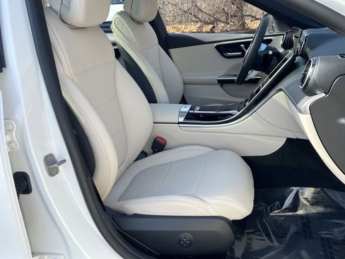 New 2025 Mercedes-Benz C 300 4MATIC Sedan image 26