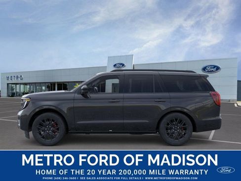 New 2025 Ford Expedition Platinum w/ Stealth Performance Package image 4