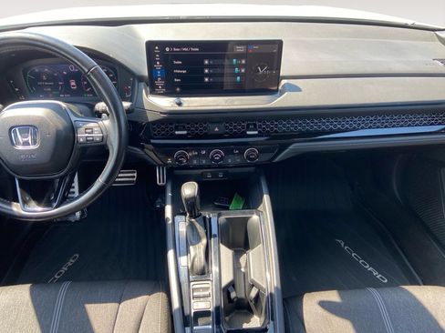 Used 2023 Honda Accord Sport image 11