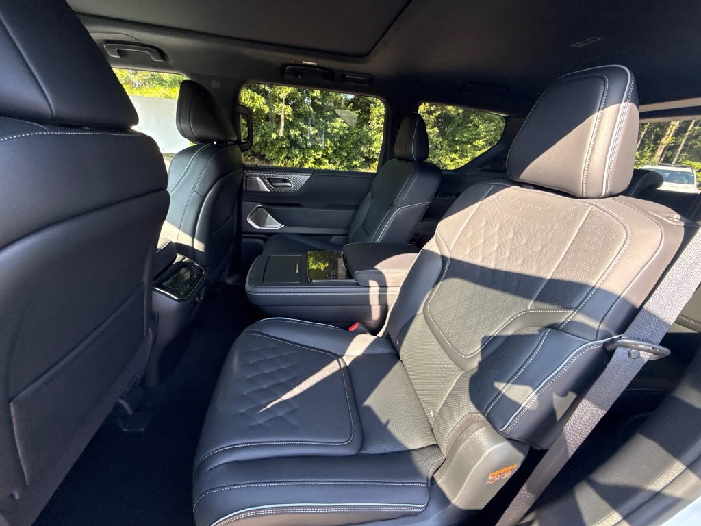 New 2027 INFINITI QX80 Autograph AWD/4WD image 12