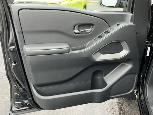 New 2026 Nissan Frontier SV w/ SV Convenience Package image 18