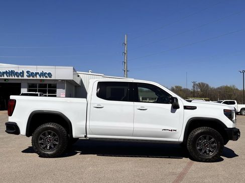 New 2026 GMC Sierra 1500 AT4X AWD/4WD image 3