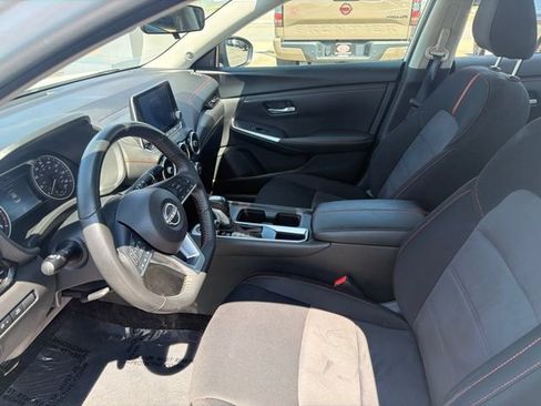 Used 2024 Nissan Sentra SR FWD image 11