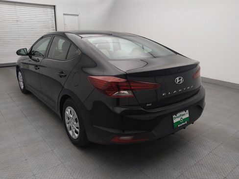Used 2019 Hyundai Elantra SE FWD image 5