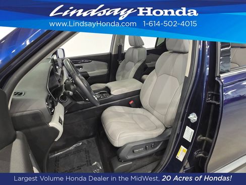 Used 2023 Honda Pilot Touring image 14
