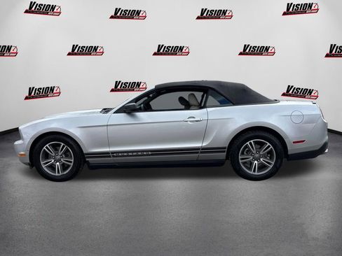 Used 2012 Ford Mustang Premium RWD image 8