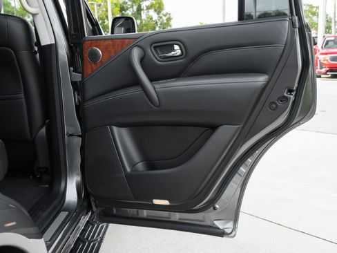 Certified 2019 INFINITI QX80 Luxe w/ All-Season Package RWD image 36