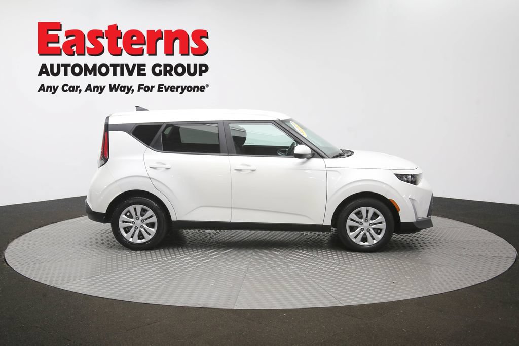 Used 2023 Kia Soul LX FWD image 46