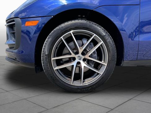 Used 2023 Porsche Macan Turbo AWD/4WD image 11