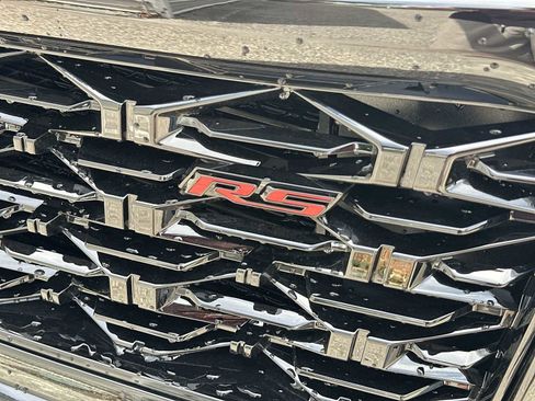 New 2026 Chevrolet Traverse RS w/ LPO, Floor Liner Package FWD image 11