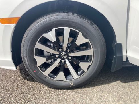 New 2026 Honda Odyssey EX-L image 10
