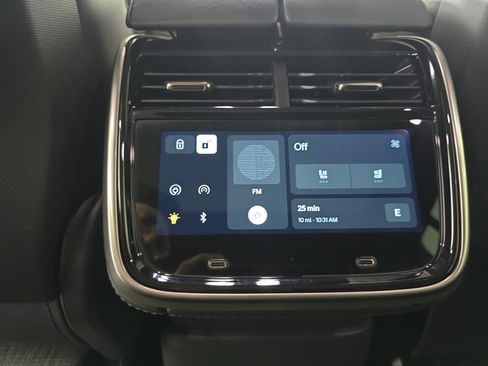 Used 2023 Rivian R1S Adventure image 30