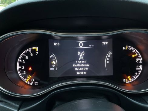 Used 2017 Jeep Grand Cherokee Limited image 43