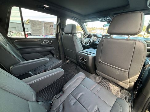 Used 2022 Chevrolet Tahoe RST w/ Luxury Package AWD/4WD image 19
