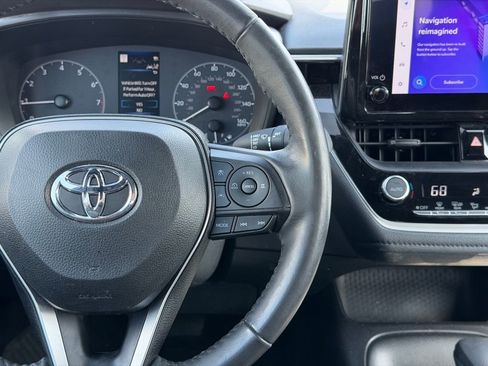 Used 2023 Toyota Corolla SE image 19