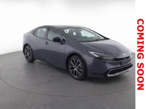 Used 2024 Toyota Prius XLE AWD/4WD image 3