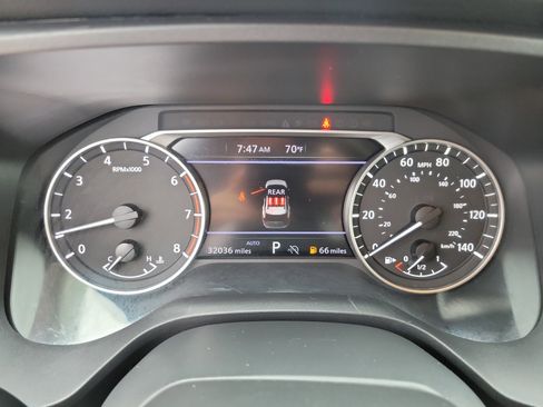 Used 2025 Nissan Rogue SV AWD/4WD image 23