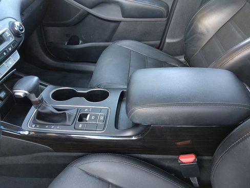 Used 2020 Kia Sorento EX image 26