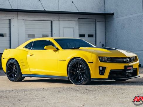 Used 2013 Chevrolet Camaro ZL1 image 9