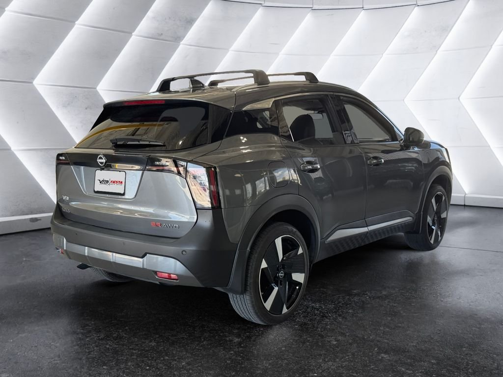 Used 2025 Nissan Kicks SR AWD/4WD image 4