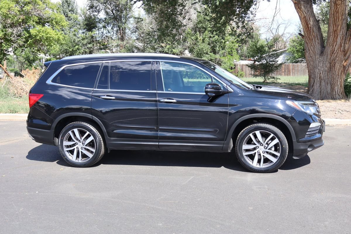 Used 2016 Honda Pilot Touring image 3