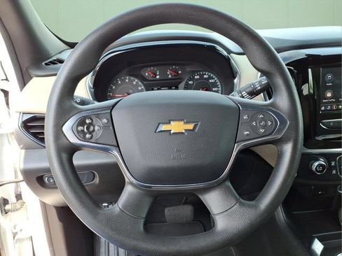 Used 2023 Chevrolet Traverse LS w/ Safety Package FWD image 19