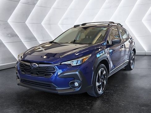 Used 2025 Subaru Crosstrek 2.5i Limited w/ Crosstrek Mirror Package image 3