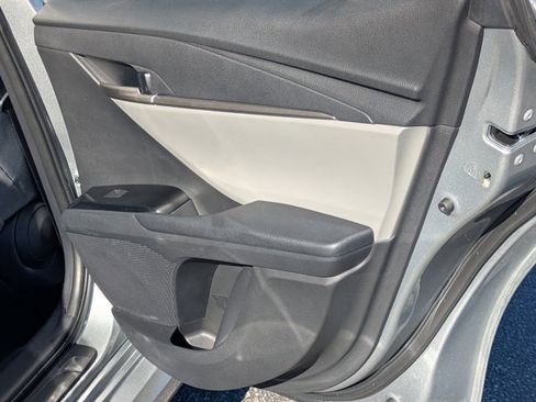 Used 2025 Toyota Camry LE image 15