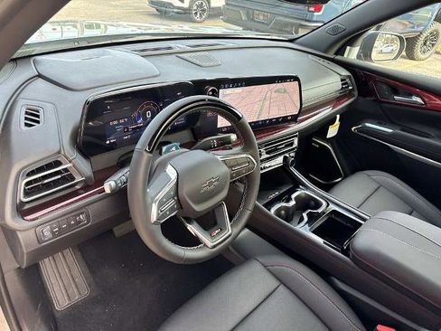 New 2026 Chevrolet Traverse Z71 w/ Enhanced Driving Package AWD/4WD image 12