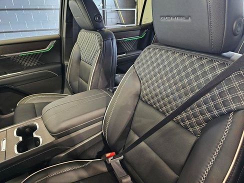 New 2026 GMC Acadia Denali w/ Super Cruise Package image 14