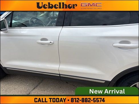 Used 2019 Lincoln MKC Select w/ Select Plus Package FWD image 9