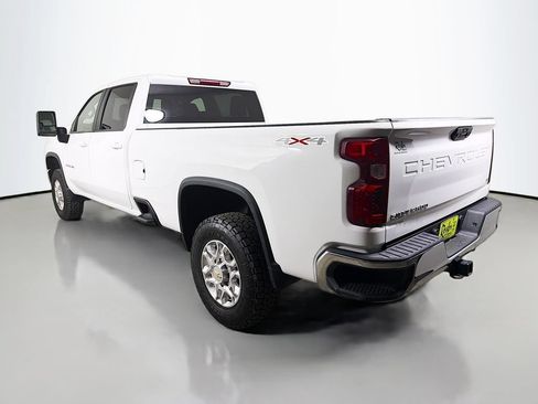 Used 2022 Chevrolet Silverado 3500 LT w/ Convenience Package AWD/4WD image 8