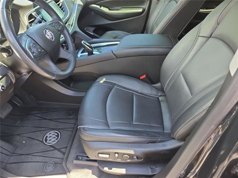 Used 2021 Buick Enclave Avenir w/ Avenir Technology Package FWD image 21