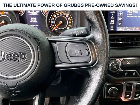 Used 2025 Jeep Wrangler Sport AWD/4WD image 26