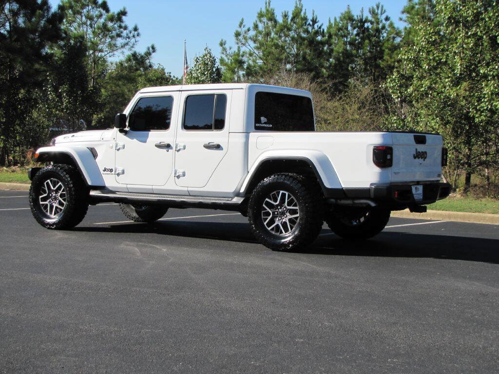 Used 2022 Jeep Gladiator Overland w/ Popular Equipment Package AWD/4WD image 7