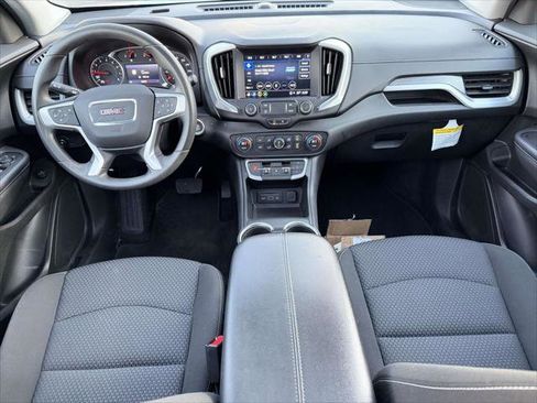 Used 2022 GMC Terrain SLE w/ Driver Convenience Package image 13