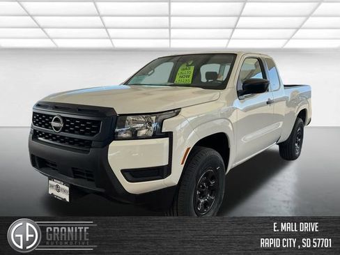 Used 2025 Nissan Frontier S image 1