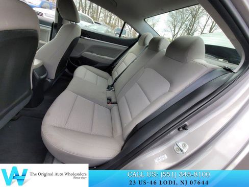 Used 2020 Hyundai Elantra SEL image 12