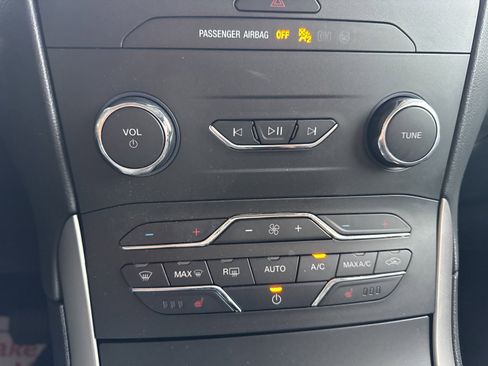 Certified 2020 Ford Edge SEL w/ Convenience Package image 31