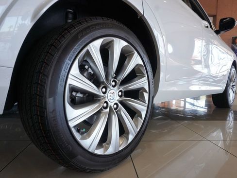 New 2026 Buick Envista Avenir image 6