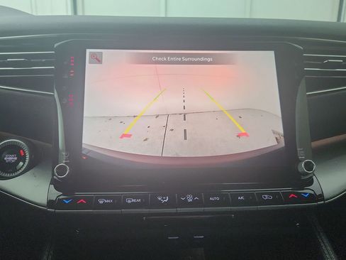 New 2026 Jeep Grand Wagoneer 4WD image 17