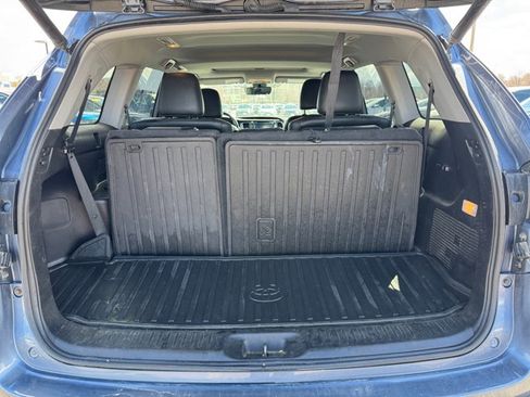 Used 2019 Toyota Highlander XLE image 30