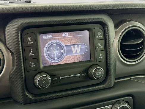 Used 2021 Jeep Gladiator Sport AWD/4WD image 13