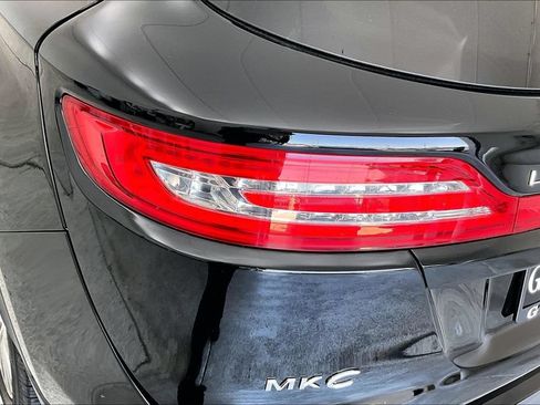 Used 2018 Lincoln MKC Reserve w/ Lincoln MKC Climate Package AWD/4WD image 37