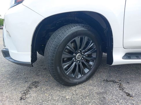 Used 2020 Lexus GX 460 Premium AWD/4WD image 34