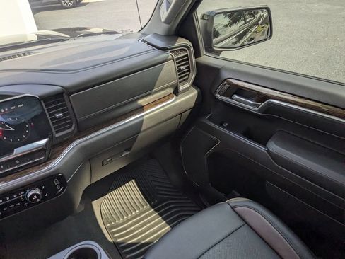 Used 2024 GMC Sierra 1500 Elevation w/ X31 Off-Road Package AWD/4WD image 16