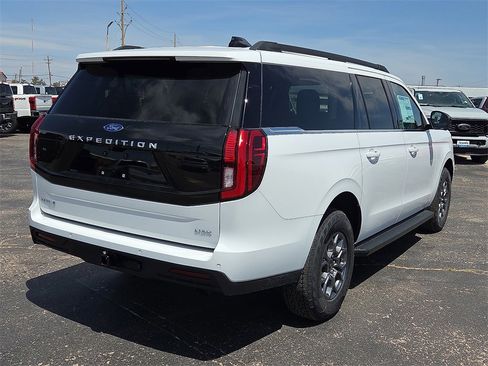 New 2025 Ford Expedition Max Active image 5